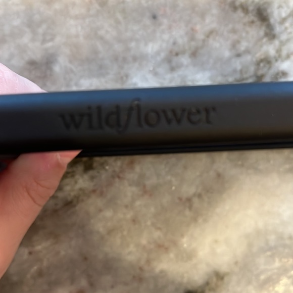 11 Pro Max Checkered Wallflower Case - Picture 5 of 5